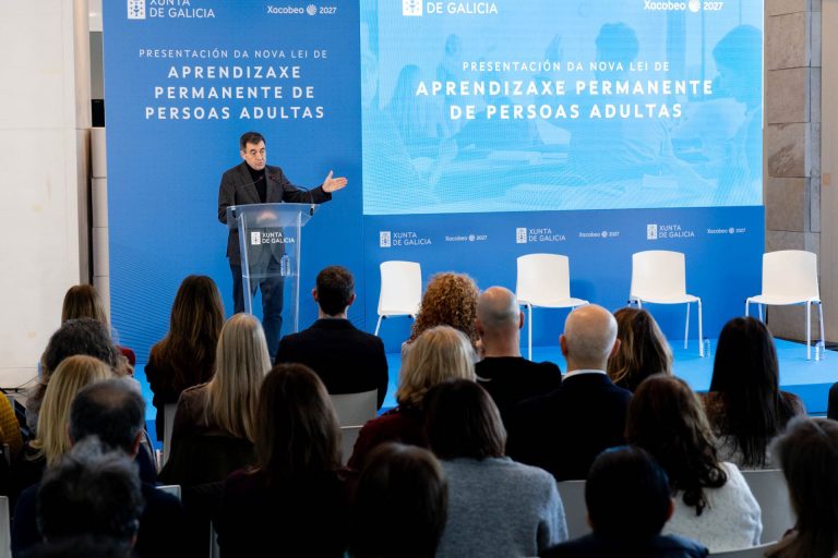 El Gobierno gallego abre el plazo de recogida de aportaciones para elaborar la nueva Ley de aprendizaje permanente