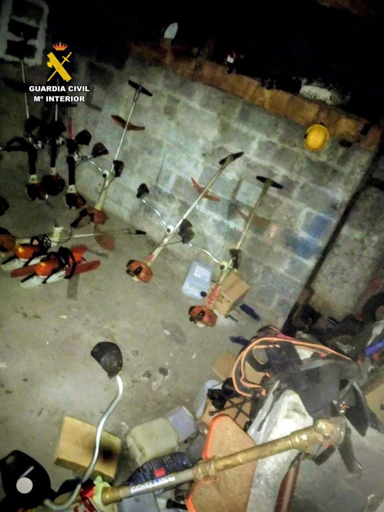 Sucesos.- Detenidas dos personas acusadas de múltiples robos en la comarca de Valdeorras (Ourense)