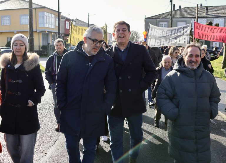 Besteiro acusa al PP de gestionar la política social de la Xunta «de espaldas a las personas»