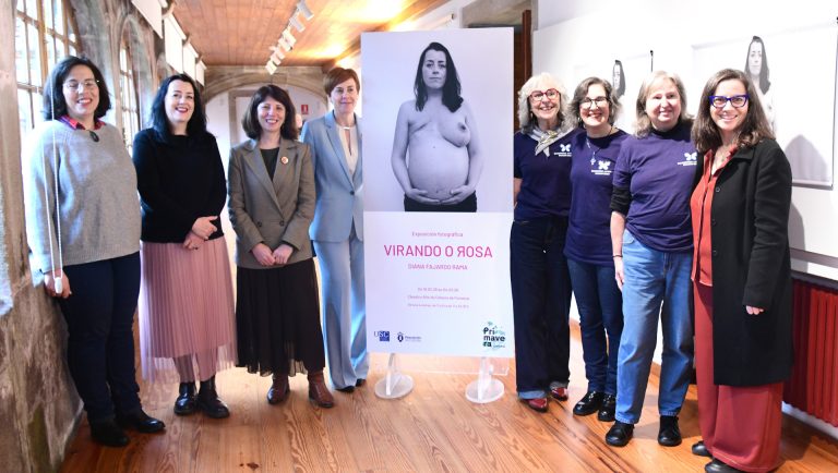 La exposición ‘Virando o Rosa’ llega a Santiago para visibilizar a las mujeres diagnosticadas de cáncer de mama