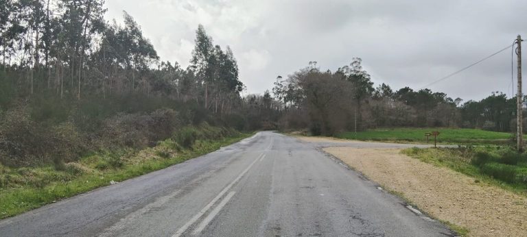 La Diputación de A Coruña defiende el encargo a Tragsa de las obras de la DP-2302 tras las críticas de empresarios