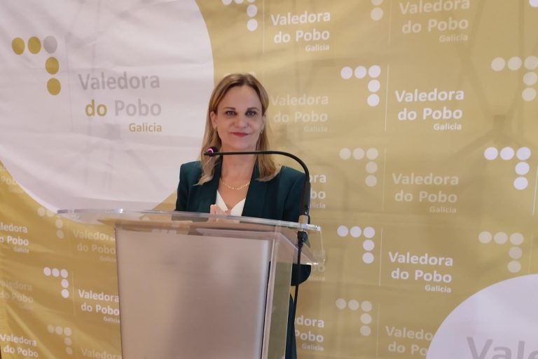 Publicado el nombramiento de María Dolores Fernández Galiño como Valedora do Pobo