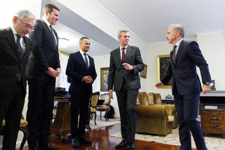 El alcalde de Oporto mantiene 2032 como «horizonte» para el AVE con Vigo y Rueda urge al Gobierno «agilizar» su parte