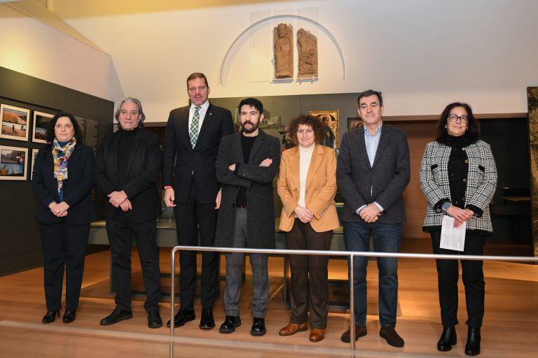 Galicia recibe con honores a las esculturas de Carboeiro, con las que regresa «un trozo esencial de su legado medieval»