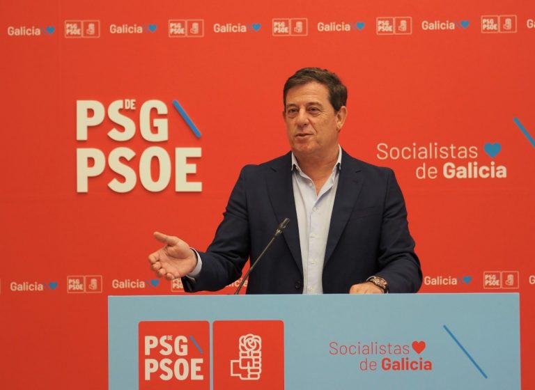 Besteiro, «feliz» por el archivo de Altri, advierte que el PSdeG indagará para saber «qué compromisos se adquirieron»