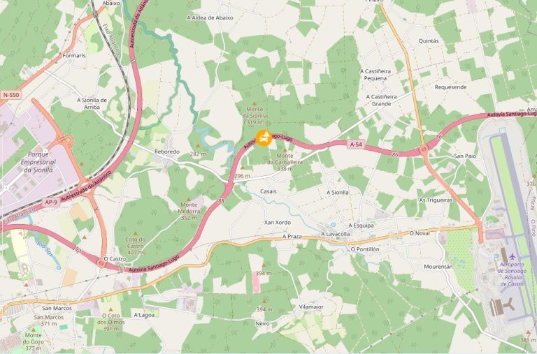 Sucesos.- Una colisión múltiple en la A-54 en la zona de Lavacolla, en Santiago, deja al menos un herido