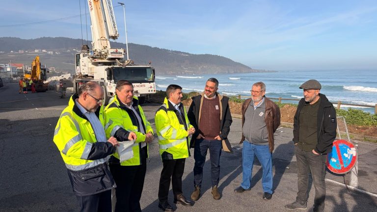 El delegado del Gobierno acusa a la Xunta de crear «alarmismo» con «bulos» sobre la reforma del reglamento de Costas