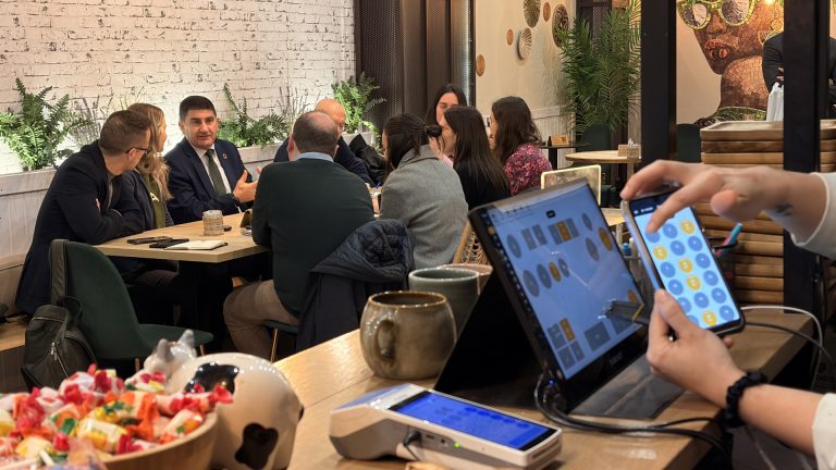 El Gobierno destaca que el Kit Digital llegó a 52.000 pymes y autónomos del 95% de los ayuntamientos de Galicia