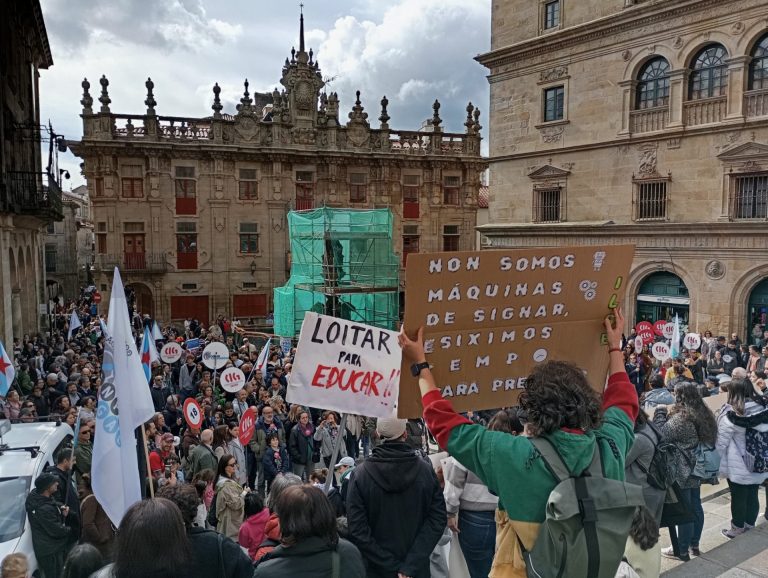 Cientos de personas claman en Santiago por un sistema educativo «inclusivo»: «La diversidad es una prioridad»