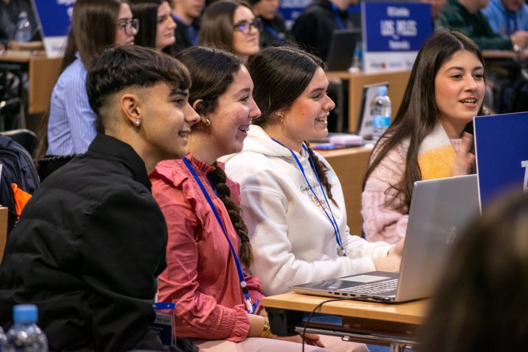 Uno de cada tres jóvenes gallegos quiere ser emprendedor y crear su propia empresa, según un informe