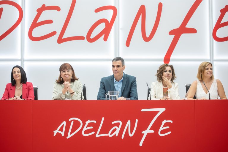 El PSOE constituye su Consejo Asesor de Políticas de Igualdad formado por doce mujeres, entre ellas Torró y Bernabé
