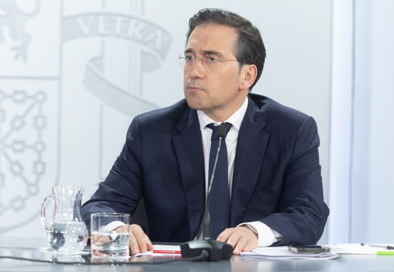 El Gobierno inicia la evacuación de españoles de Oriente Próximo, desde donde vuelan ya 175 hacia Madrid