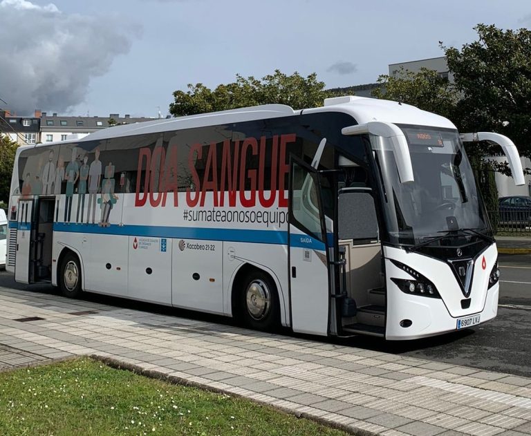 La Axencia de Doazón hace un llamamiento a la donación de sangre en las unidades móviles instaladas