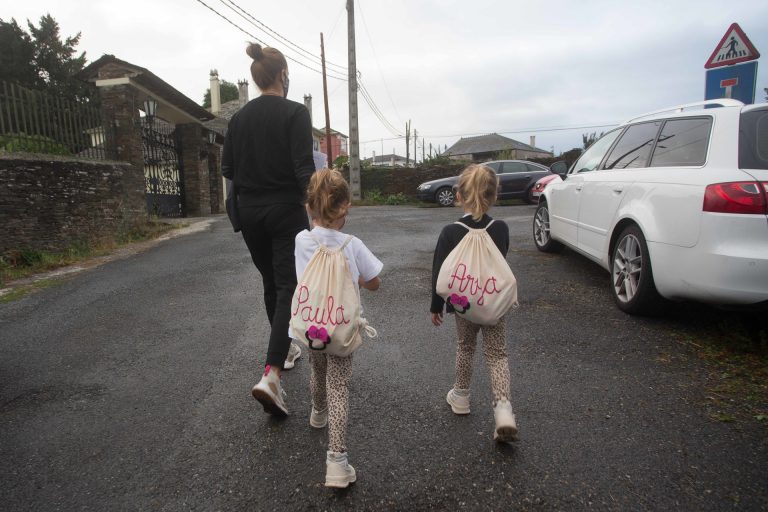 8M.- Conciliación, en femenino: ellas asumen el 80% de las excedencias y el 90% de reducciones de jornada por cuidados