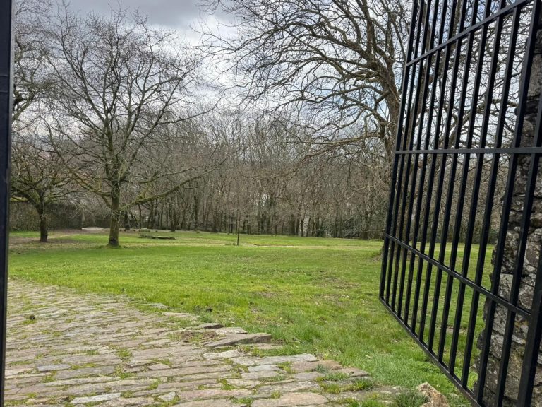 Reabre el parque de Bonaval, Santiago, tras tres semanas cerrado por el derrumbe de parte de un muro