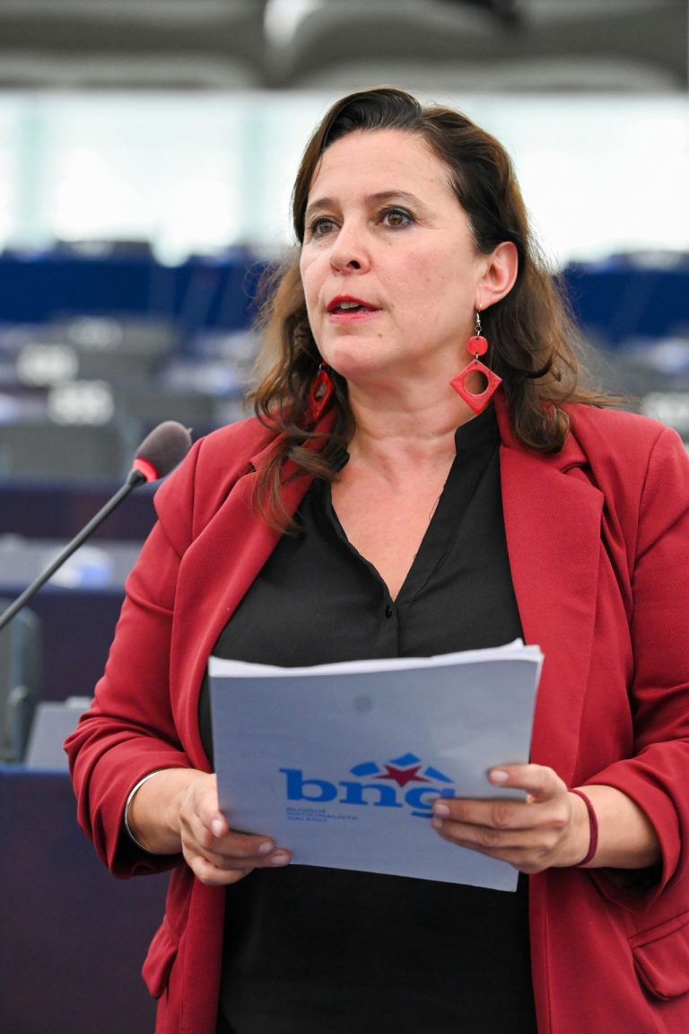 Ana Miranda subraya que el BNG defiende en Europa que para Galicia «es prioritario» finalizar el Corredor Atlántico