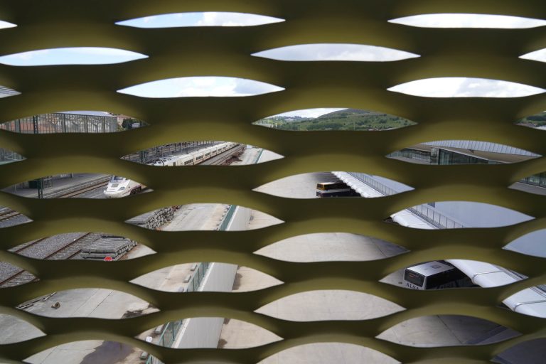 El transporte urbano por autobús comienza el año en Galicia con una bajada del 3,9%, hasta 5.238.000 usuarios