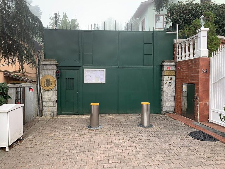 Las tres universidades gallegas piden al alumnado en Turquía que estén inscritos en la embajada para ser «localizables»