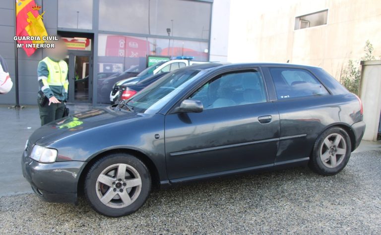 Investigado un conductor que causó lesiones graves a un ciclista en O Pino (A Coruña) y huyó del lugar del accidente