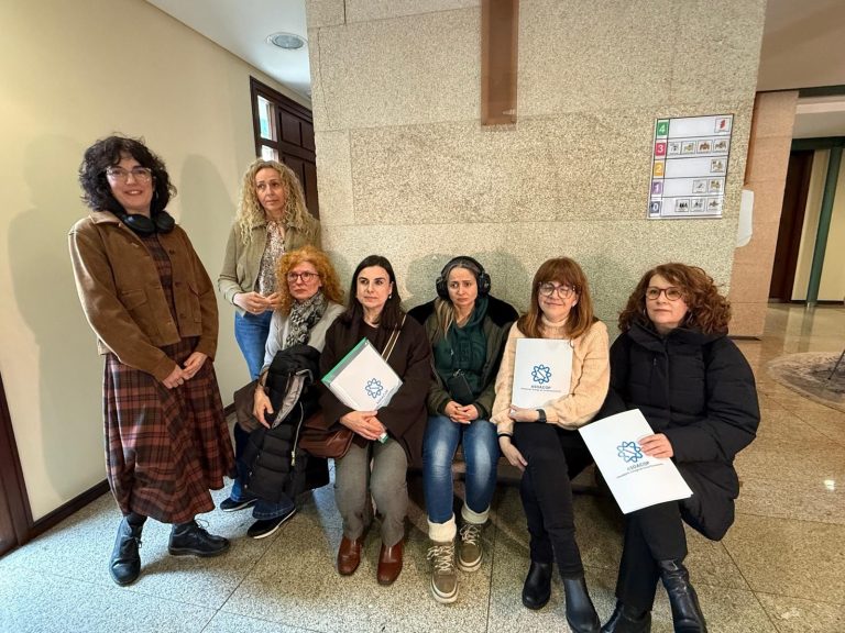 Enfermos de covid persistente piden amparo a la Valedora para que Sanidade reabra las unidades especializadas