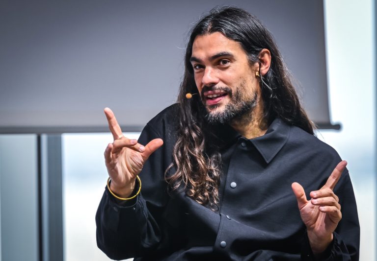 Sirat’ de Oliver Laxe encara la 98ª edición de los Oscar con dos nominaciones y un camino de victorias y derrotas