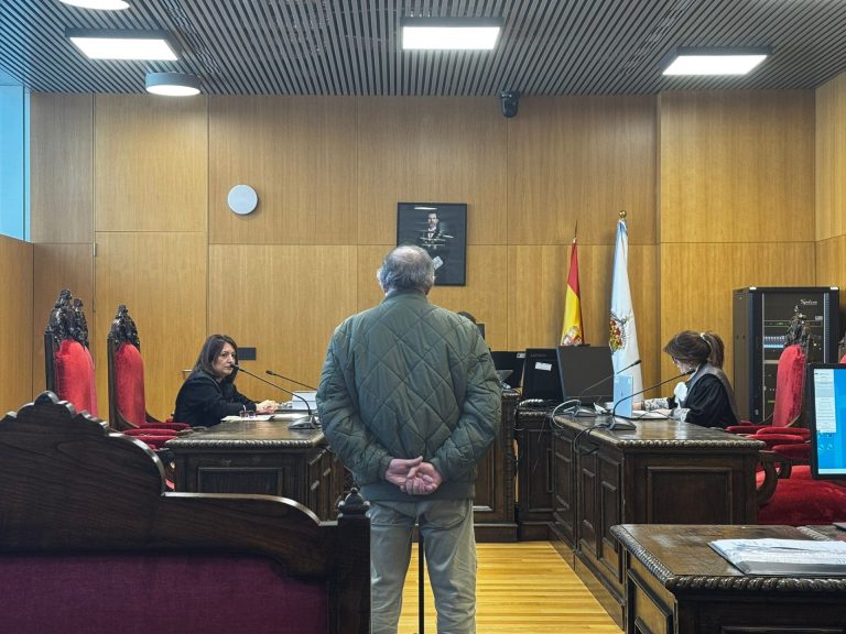 Un sexagenario acepta una multa de 1.440 euros por coaccionar y perseguir a una menor de 15 años en Ourense