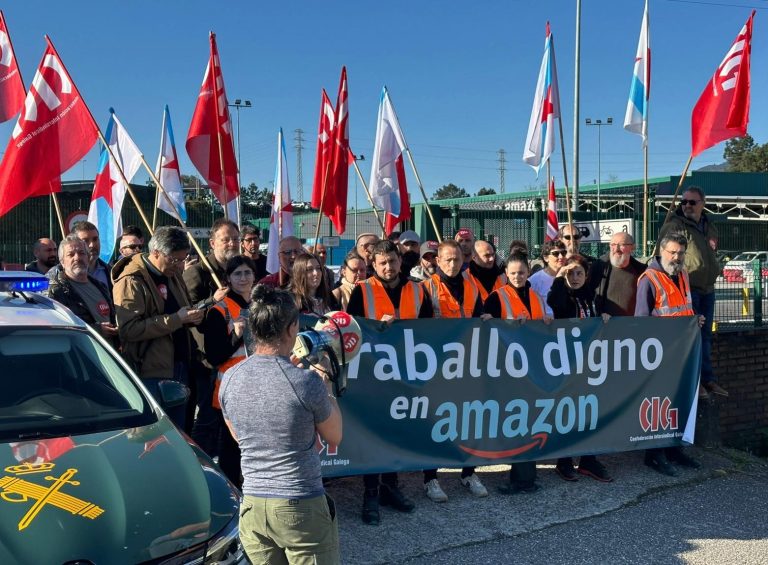 Primera jornada de paros parciales en Amazon-O Porriño para reclamar mejoras laborales