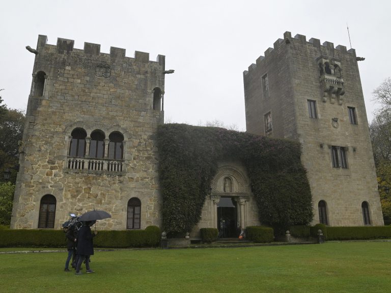 BNG y PSdeG piden a la Xunta «hechos» para frenar la indemnización a los Franco por el Pazo de Meiras