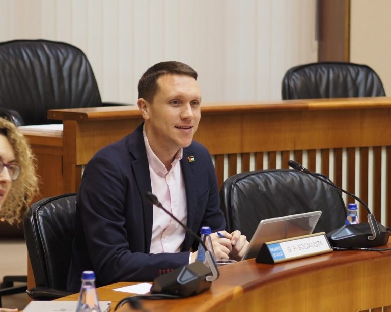 PSdeG crítica que Rueda premie con una dirección territorial a Santiago Freire, «investigado por el Consello de Contas»