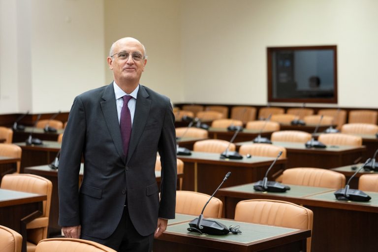 El PP critica la «nueva negativa» del Gobierno a facilitar información de las prórrogas de la concesión de la AP-9