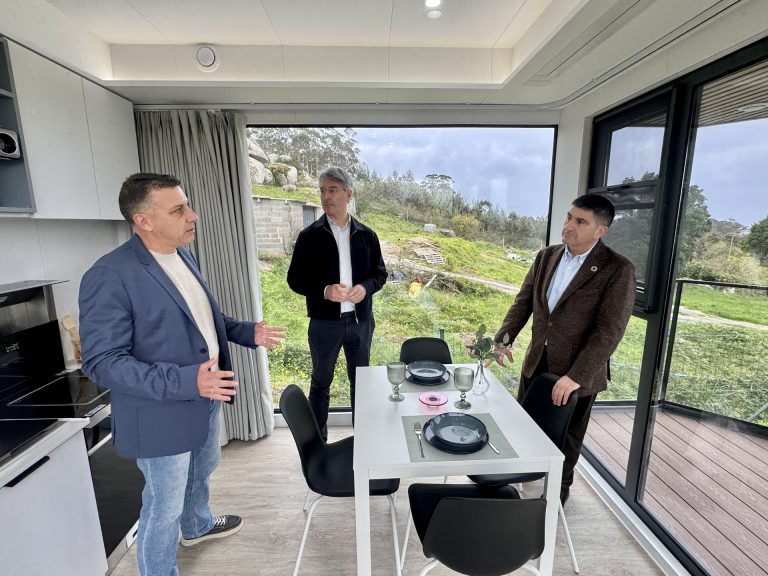 El delegado del Gobierno apela al modelo de vivienda industrializada para construir «mejor, rápido y a precio asequible»