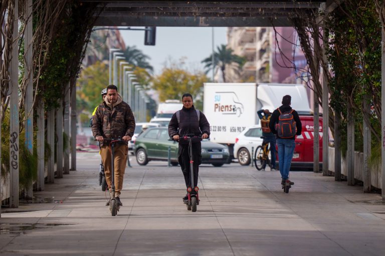 Los accidentes con patinetes eléctricos suben un 8,1% en Galicia, que registra 40 en 2025, con al menos 7 heridos graves