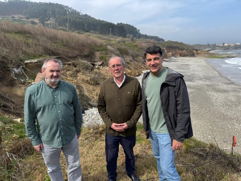 El PP urge «plazos» para la estabilización del talud de la plataforma ferroviaria a la altura de Arealonga, en Foz