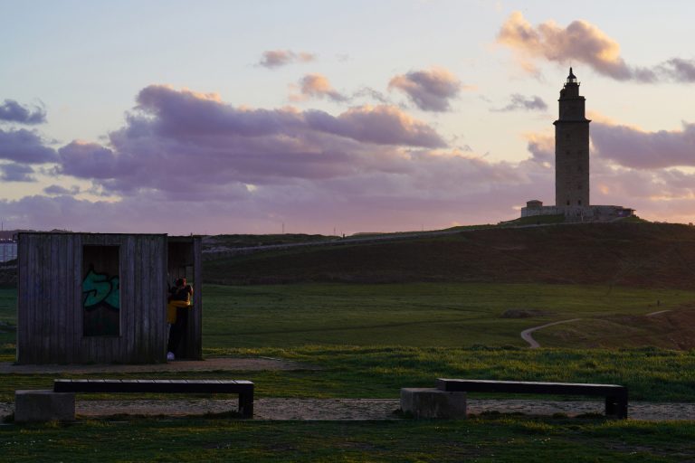 A Coruña se suma a ‘La Hora del Planeta’ apagando los monumentos emblemáticos de la ciudad