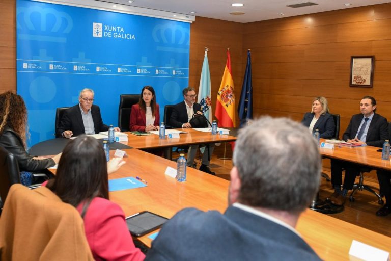 Rural.- La Xunta pide a distribución «entendimiento» con productores en contratos para sostenibilidad del sector lácteo