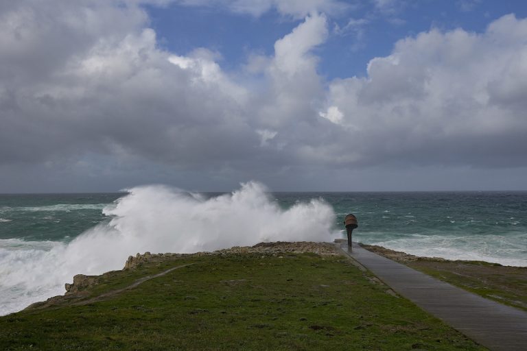 El litoral de la Costa da Morte estará este viernes en aviso amarillo por temporal costero