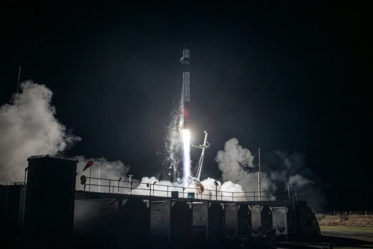 Lanzado con éxito el satélite Celeste IOD-1 de la empresa Alén Space, con sede en Nigrán