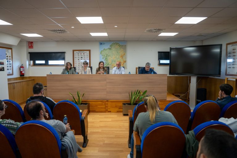 Pesca.- La Xunta pide a las cofradías de Pontevedra con marisqueo a pie «compromiso mutuo» para recuperar sus bancos