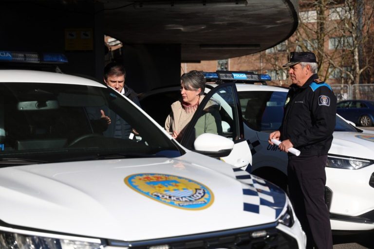 Sucesos.- Identificado en Pontevedra el responsable de colocar carteles en farolas que anunciaban la recogida de objetos