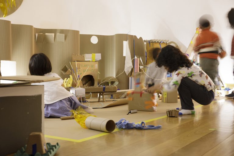 Empower se une al Museo de Pontevedra y lanza ‘Empower Parents’ en Galicia, que acerca la cultura a infancia con autismo