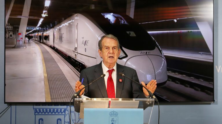 Caballero asegura que el nuevo estudio de Adif sobre la variante de Cerdedo no afecta a los plazos y habrá DIA en 2027