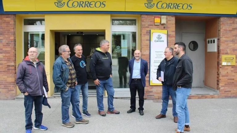 El BNG pide al Gobierno más personal, medios y recuperar el horario completo en la oficina de Correos de Foz (Lugo)
