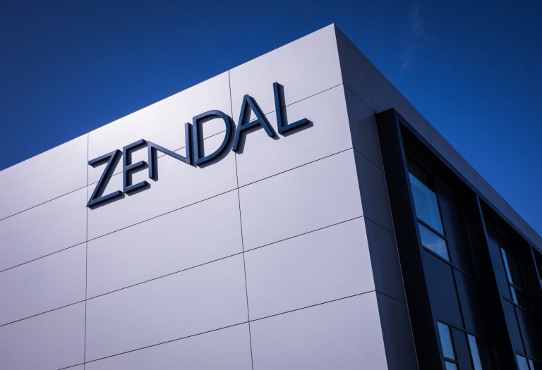 Rural.- Autorización europea para que Zendal comercialice su vacuna frente a tres serotipos de lengua azul en ovino