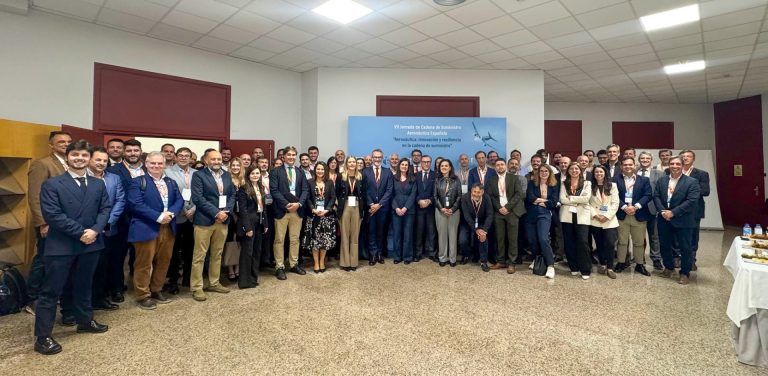 Empresas de la cadena de suministro del sector aeronáutico abordan en Ourense los retos de esta industria