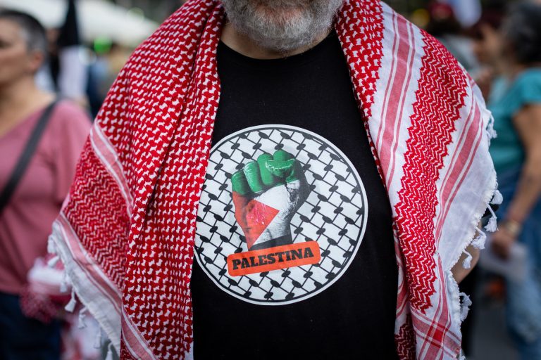 Diez gallegos navegarán en la nueva misión de la flotilla solidaria con rumbo a Gaza, que parte el domingo de Barcelona