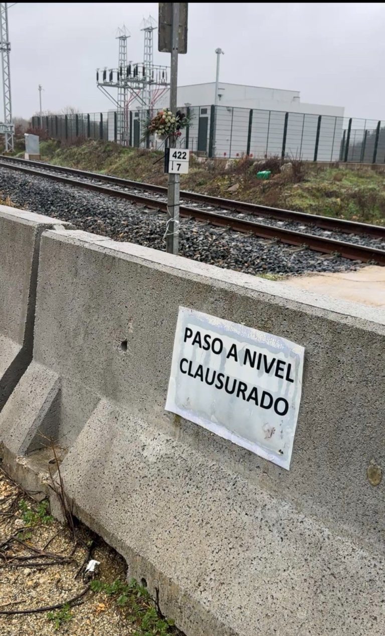 El PP denuncia las «evasivas» del Gobierno sobre la supresión de los pasos a nivel en Lugo y alerta de retrasos