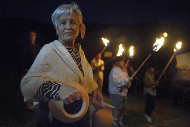 Vecinos de Niñodaguia reivindican su alfarería tradicional como último reducto de artesanía en la provincia de Ourense