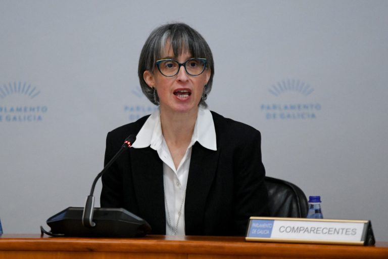 Mar defiende su plan ante la mortandad del marisco y denuncia que el Gobierno destina «cero euros» al sector