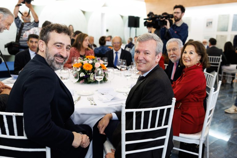 Rueda reivindica en la entrega del Premio Puro Cora el periodismo de proximidad «como garantía de calidad democrática»