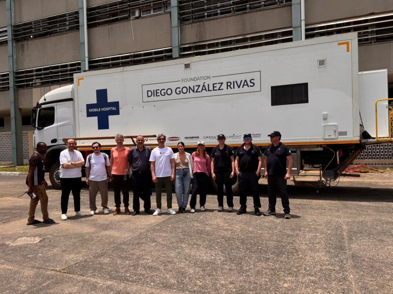 La Fundación Diego González Rivas interviene a siete pacientes en Liberia con la técnica Uniportal VATS